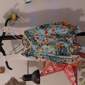 Tropical print crochet strap handkerchief hem tank top